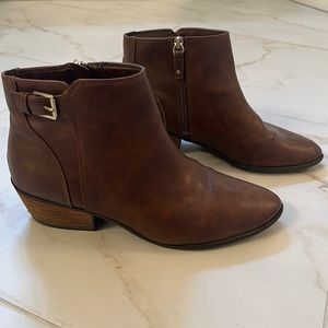 Dr. Sholl’s brown booties boots. Size 10. Memory foam soles